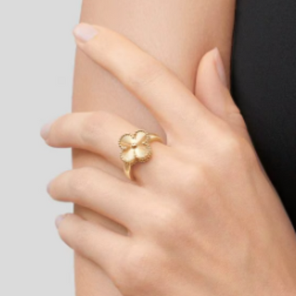 Van Clève – Pure Gold Bloom Ring
