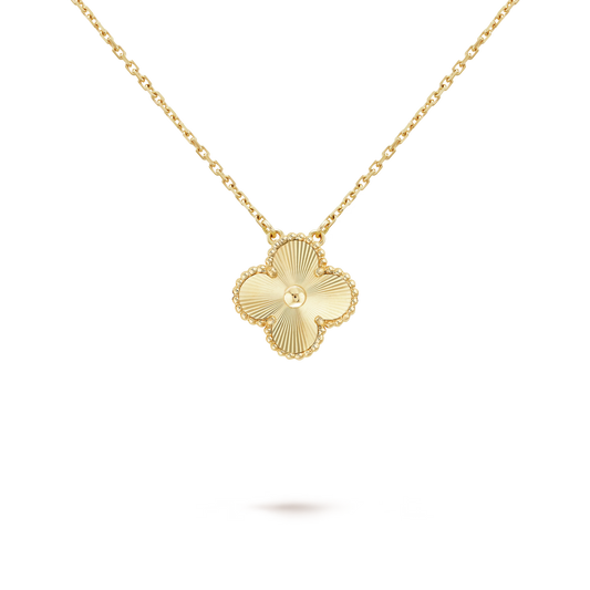 Van Clève – Gold Clover Pendant